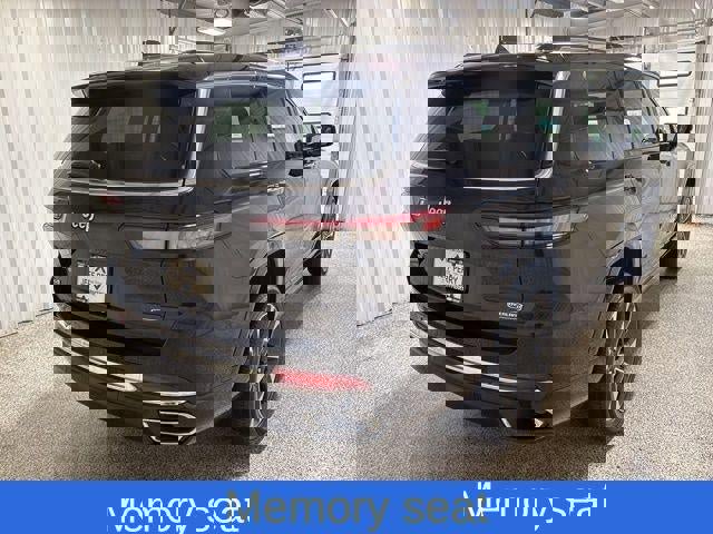Used 2023 Jeep Grand Cherokee L Overland image 4