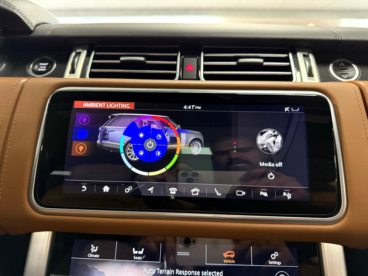 Used 2019 Land Rover Range Rover Long Wheelbase Autobiography image 22