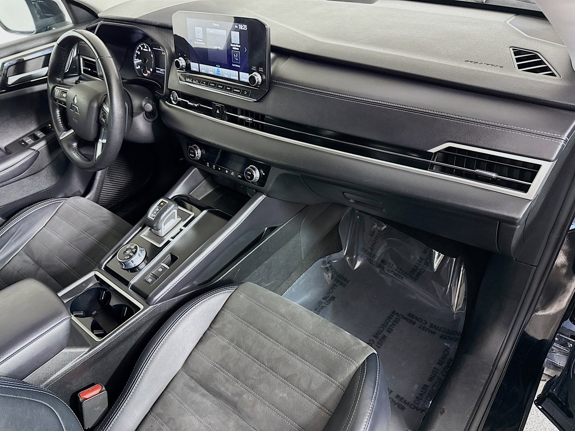 Used 2024 Mitsubishi Outlander SE Black Edition image 30