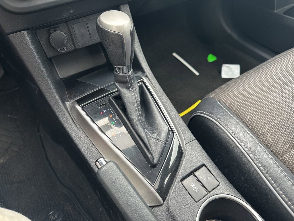 Used 2015 Toyota Corolla S FWD image 26