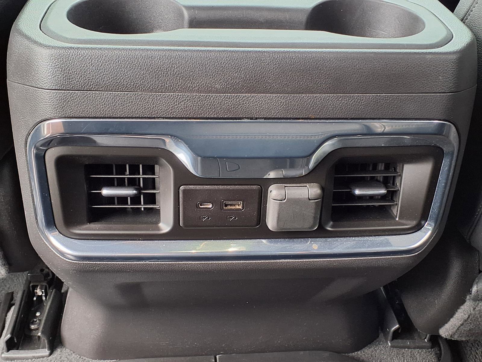 Used 2022 GMC Sierra 1500 AT4 w/ AT4 Preferred Package AWD/4WD image 19