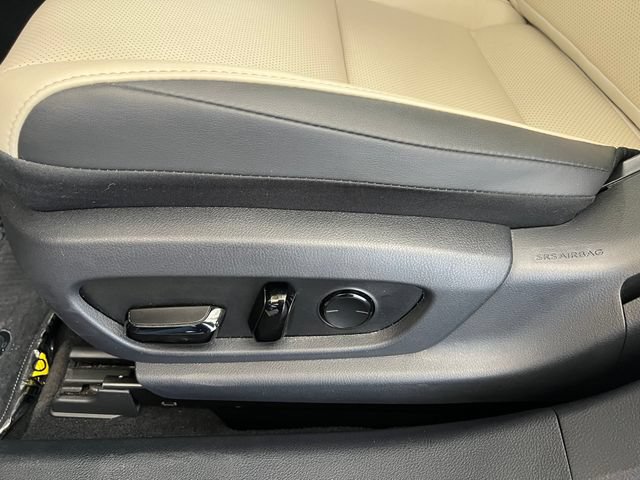 Used 2024 Lexus ES 300h w/ Premium Package FWD image 34