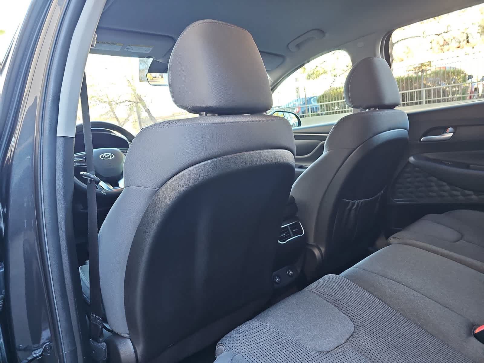 Used 2022 Hyundai Santa Fe SE AWD/4WD image 16