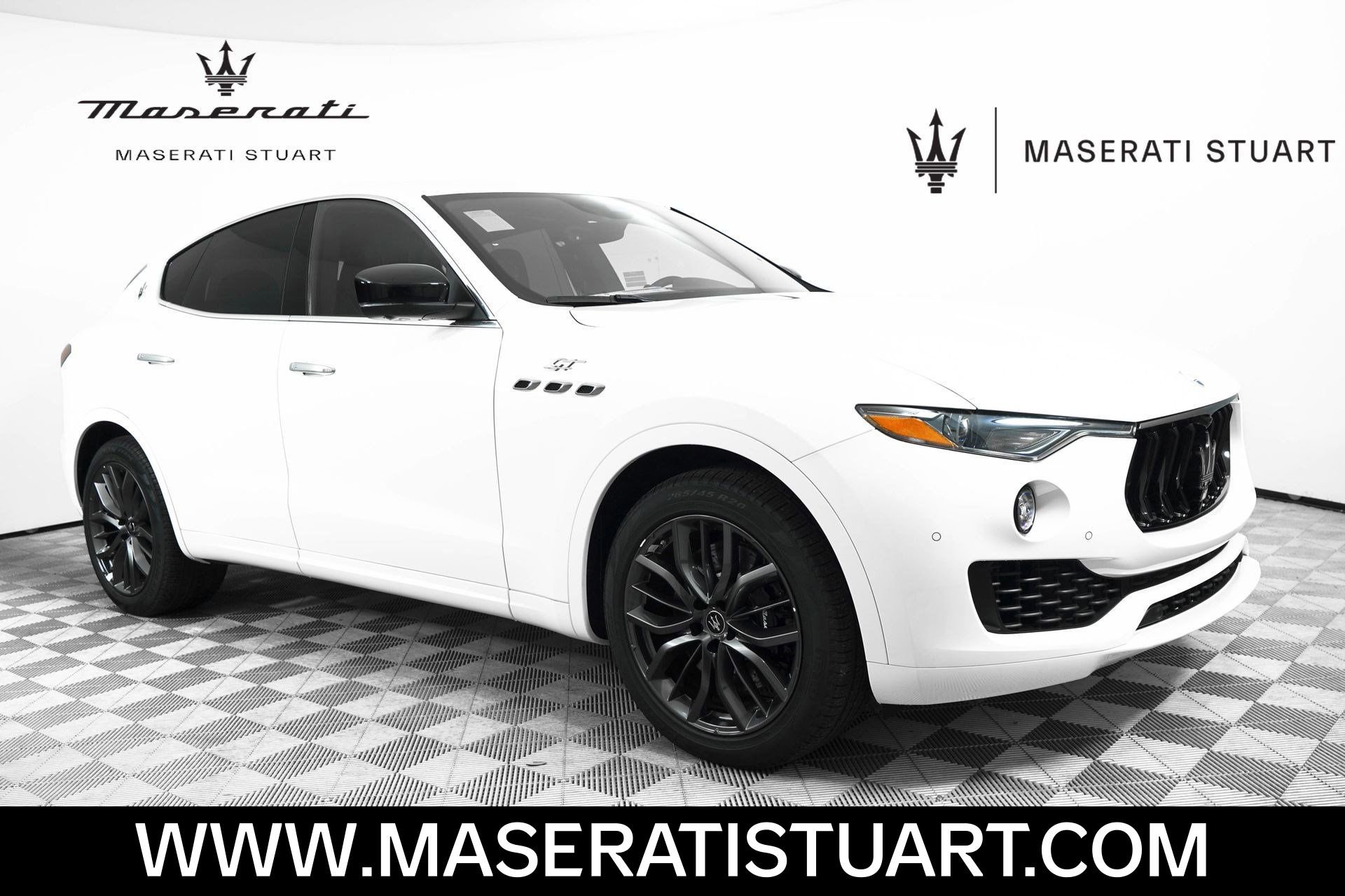 New 2024 Maserati Levante GT Ultima AWD/4WD image 1