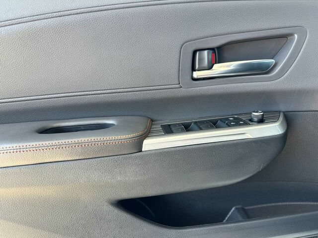Used 2021 Toyota Sienna XSE FWD image 13