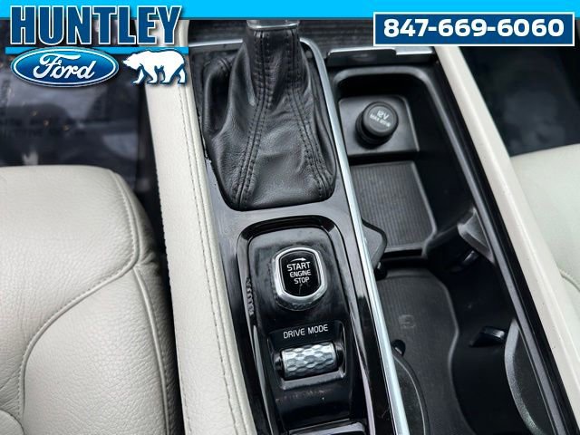 Used 2020 Volvo XC90 T6 Momentum w/ Protection Package Premier AWD/4WD image 26