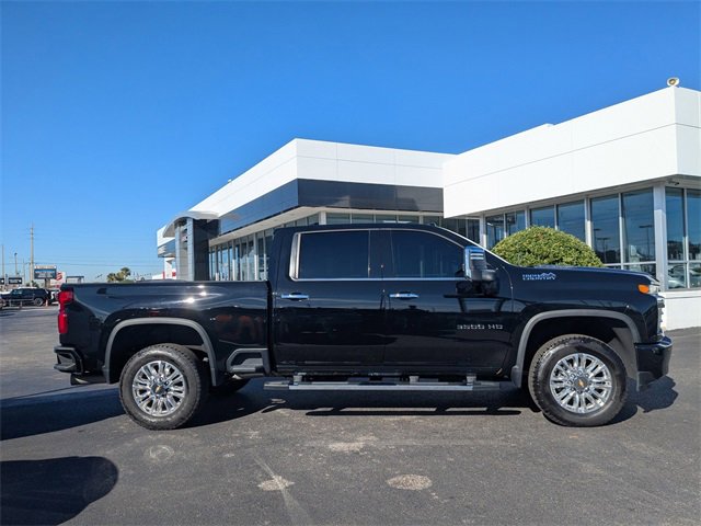 Used 2022 Chevrolet Silverado 3500 High Country image 4