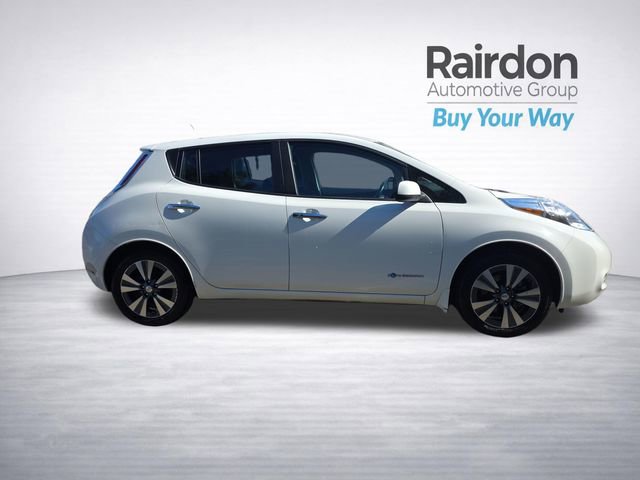 Used 2016 Nissan Leaf SV image 9