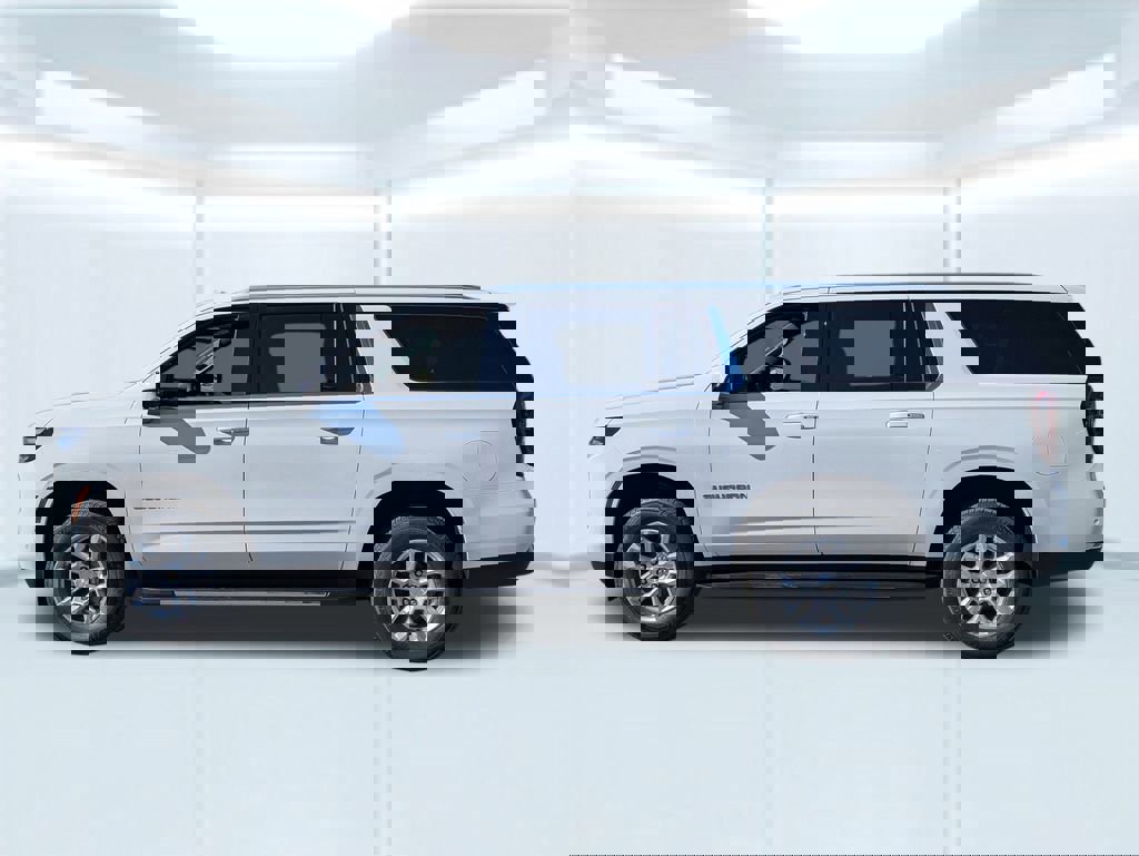 New 2026 Chevrolet Suburban LS image 2