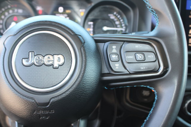 Used 2024 Jeep Wrangler Unlimited Rubicon 4xe AWD/4WD image 17
