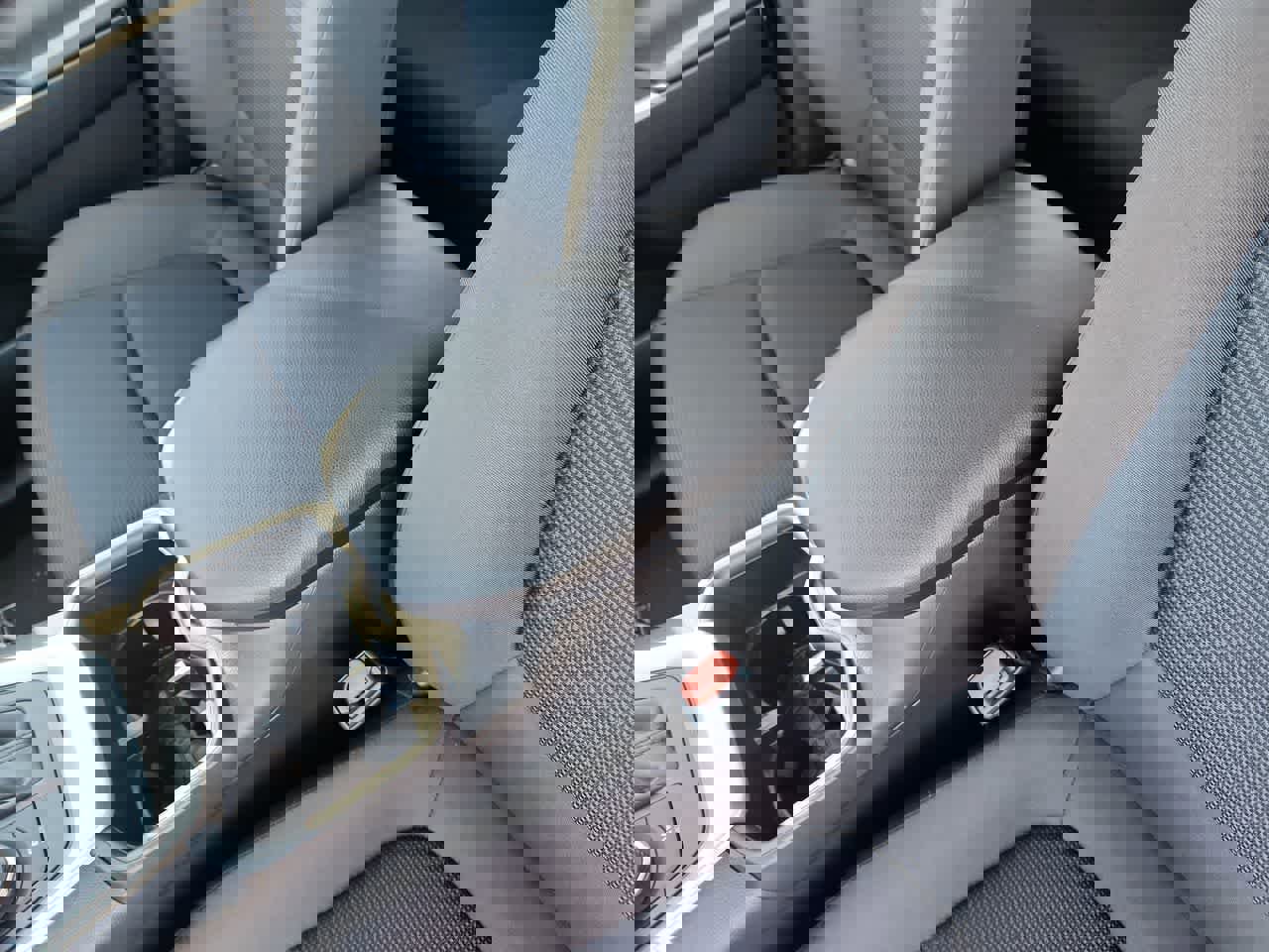 Used 2025 Toyota RAV4 LE image 20