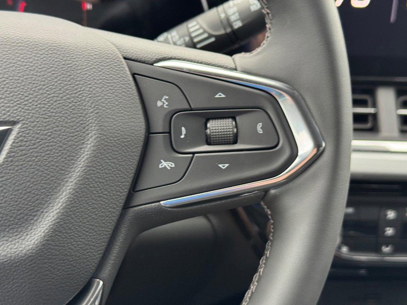 New 2026 Chevrolet Trax LT w/ Driver Confidence Package image 14