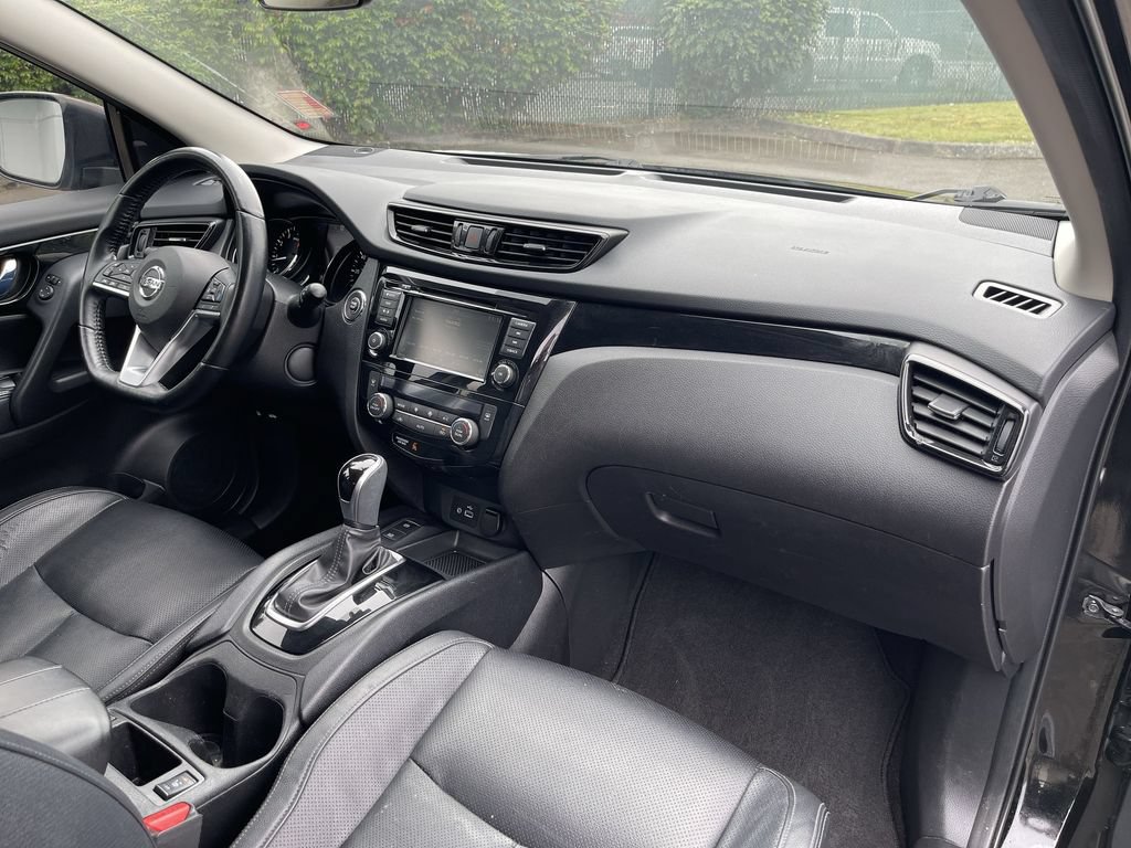 Used 2021 Nissan Rogue Sport SL AWD/4WD image 29