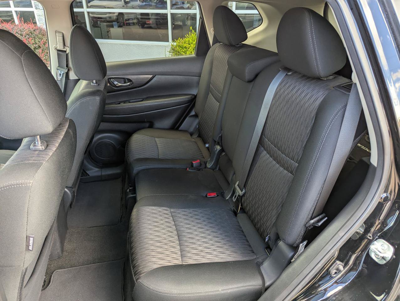 Used 2019 Nissan Rogue S w/ Special Edition Package AWD/4WD image 25
