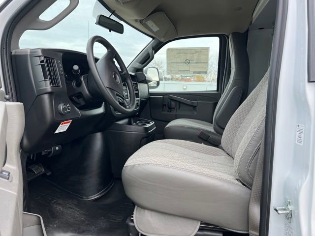 New 2025 GMC Savana 3500 w/ Power Convenience Package image 9