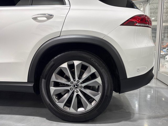 Used 2021 Mercedes-Benz GLE 350 4MATIC w/ Premium Package image 11