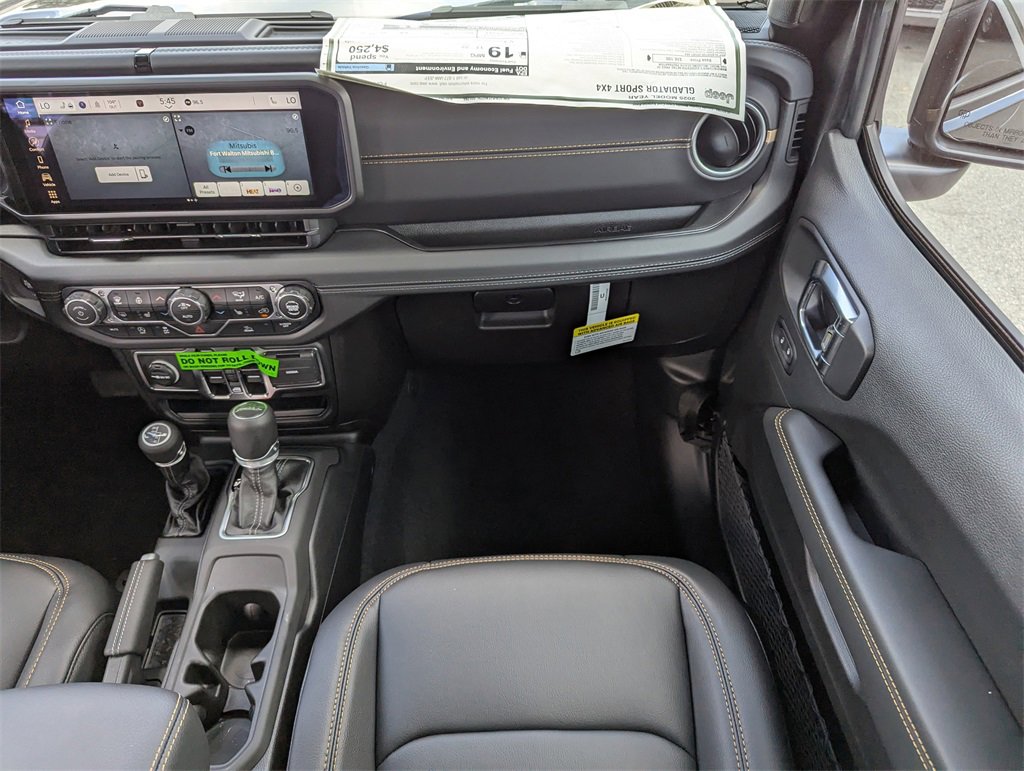New 2025 Jeep Gladiator Sport image 16