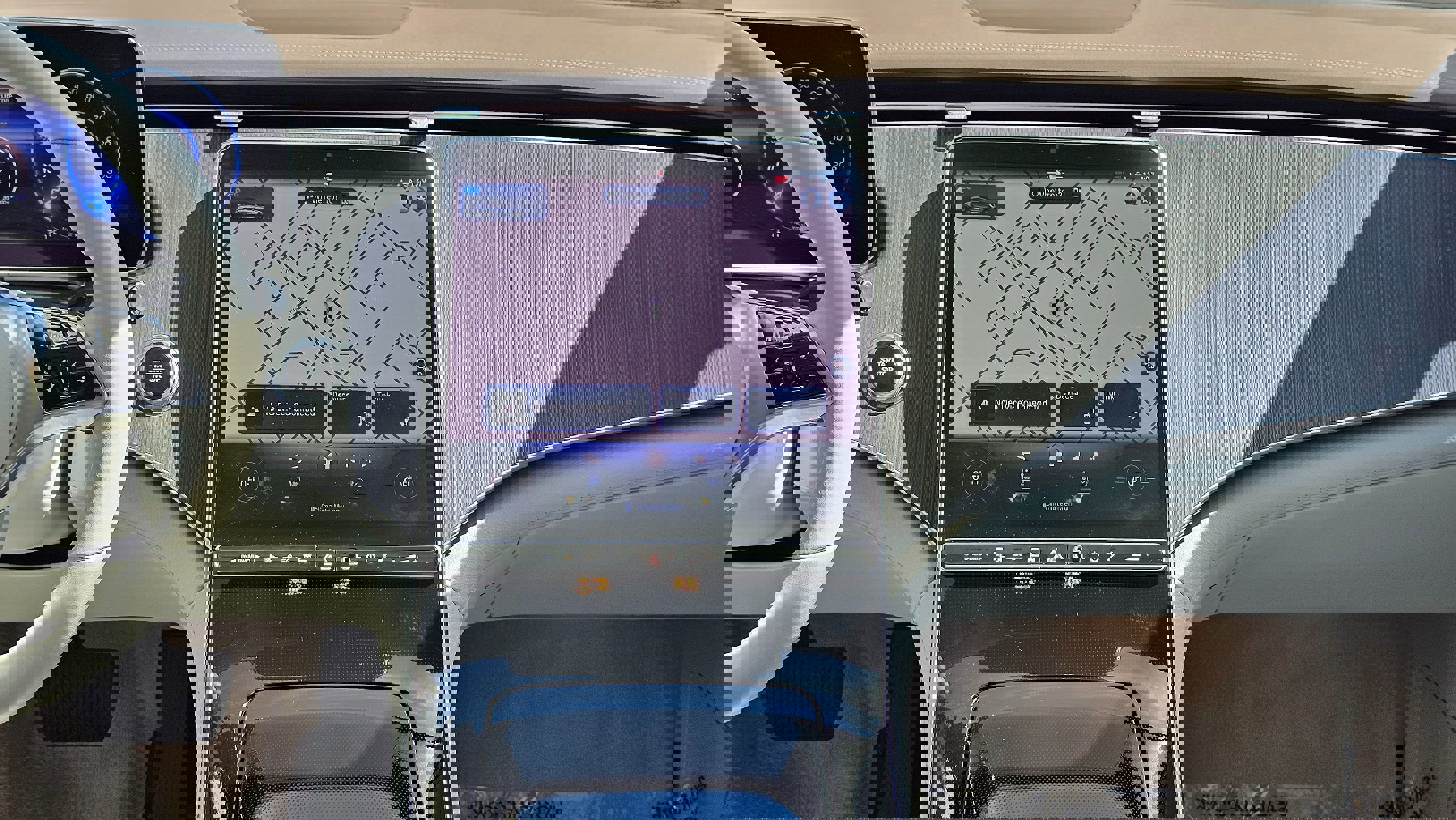 Used 2023 Mercedes-Benz EQE 500 4MATIC Sedan w/ Exclusive Trim Package image 28