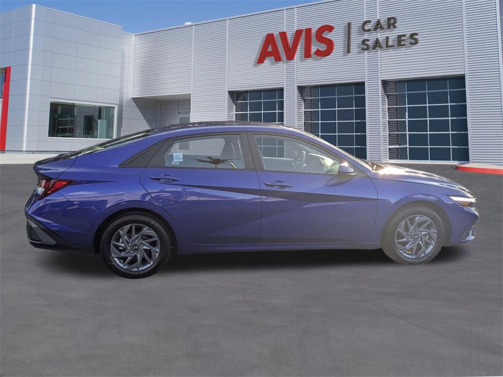 Used 2024 Hyundai Elantra SEL image 5