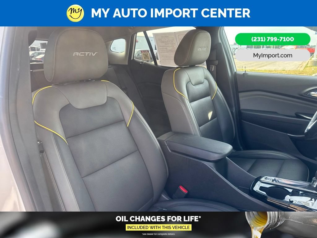 Used 2025 Chevrolet Trax ACTIV FWD image 27
