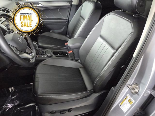 Certified 2024 Volkswagen Tiguan SE w/ Panoramic Sunroof Package image 16