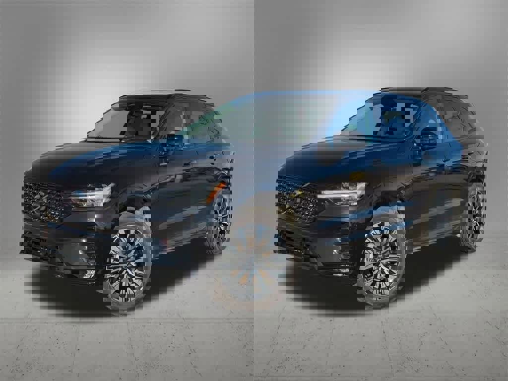 New 2025 Volvo XC60 B5 Core w/ Protection Package Premier