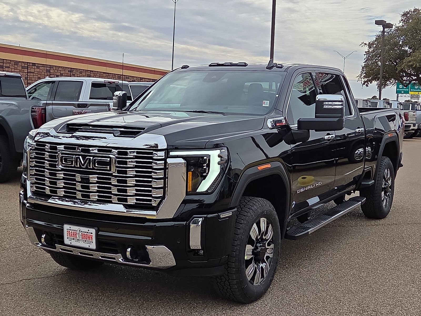 New 2026 GMC Sierra 2500 Denali w/ Denali Reserve Package AWD/4WD image 1