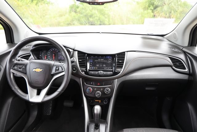 Used 2019 Chevrolet Trax LT w/ LT Convenience Package FWD image 24