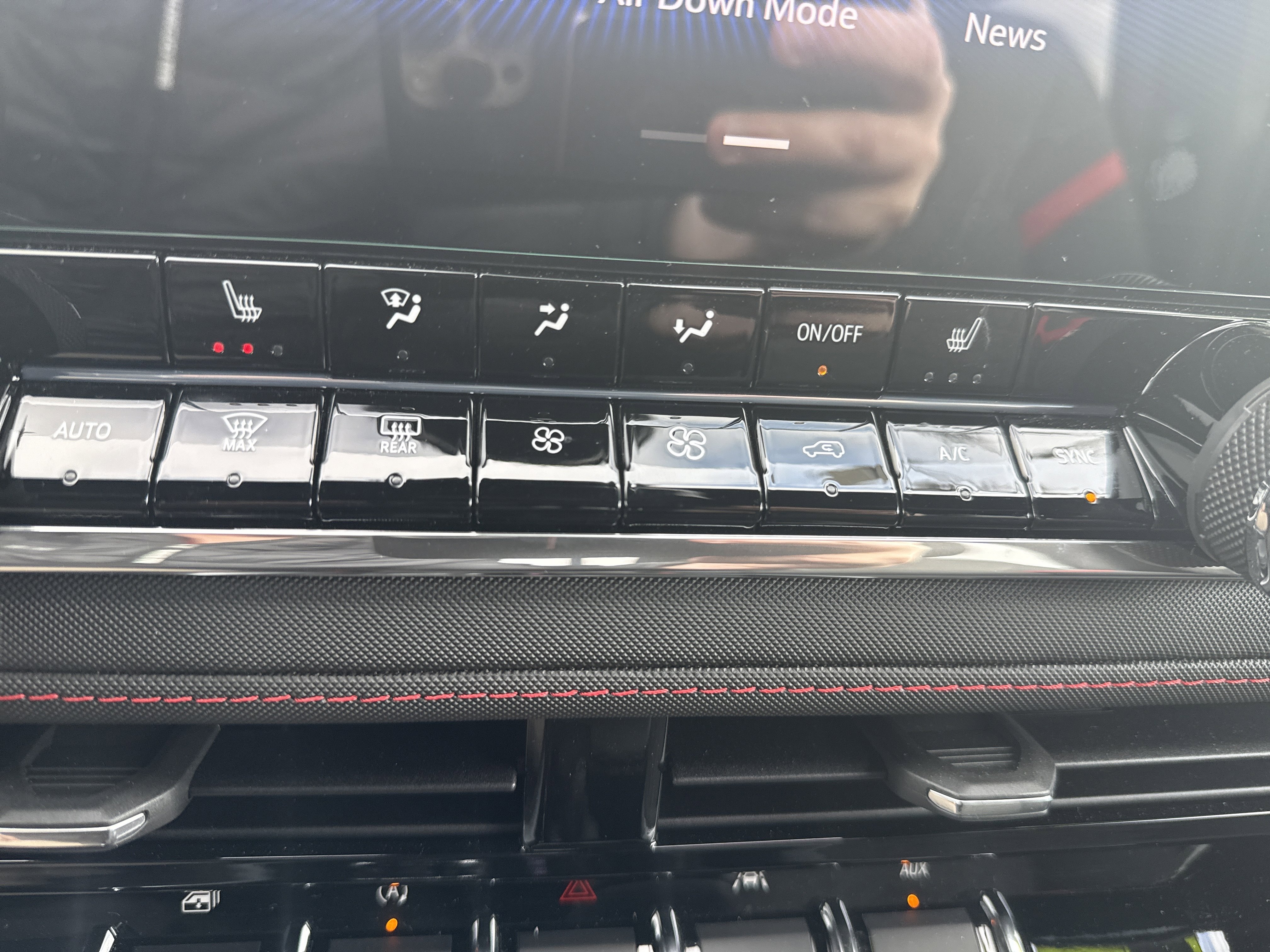 Used 2024 Chevrolet Colorado Z71 w/ Z71 Convenience Package 2 image 26