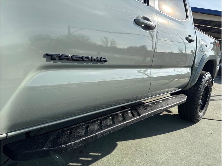 Used 2023 Toyota Tacoma TRD Sport image 13