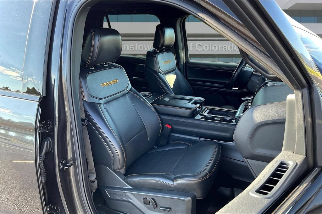 Used 2025 Ford Expedition Tremor AWD/4WD image 30