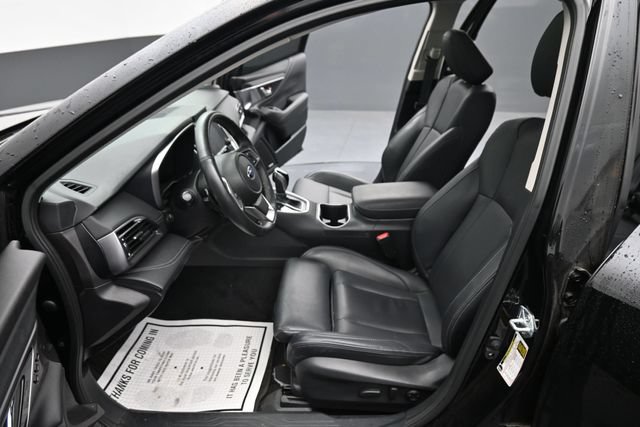 Used 2025 Subaru Outback Limited AWD/4WD image 15