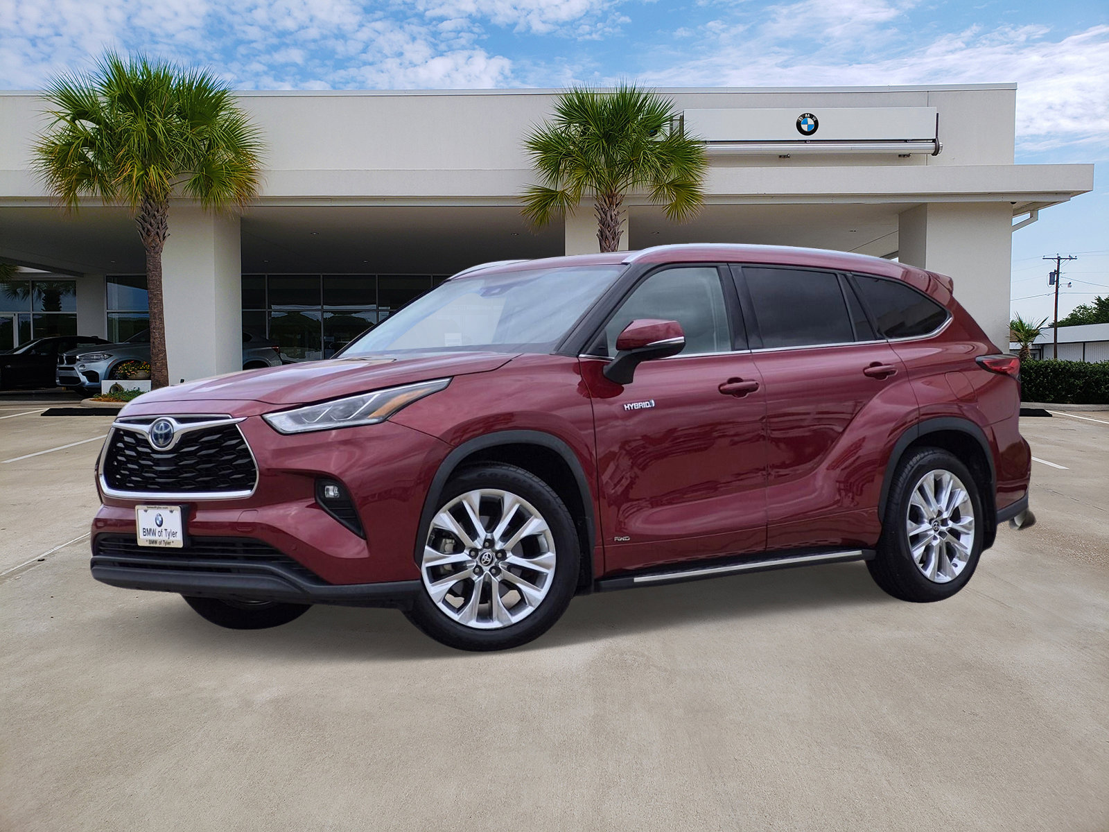 Used 2021 Toyota Highlander Limited AWD/4WD image 1