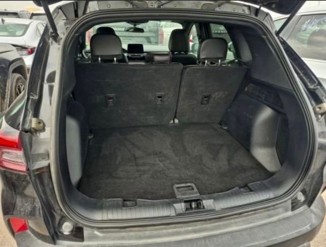 Used 2025 Ford Escape ST-Line AWD/4WD image 3
