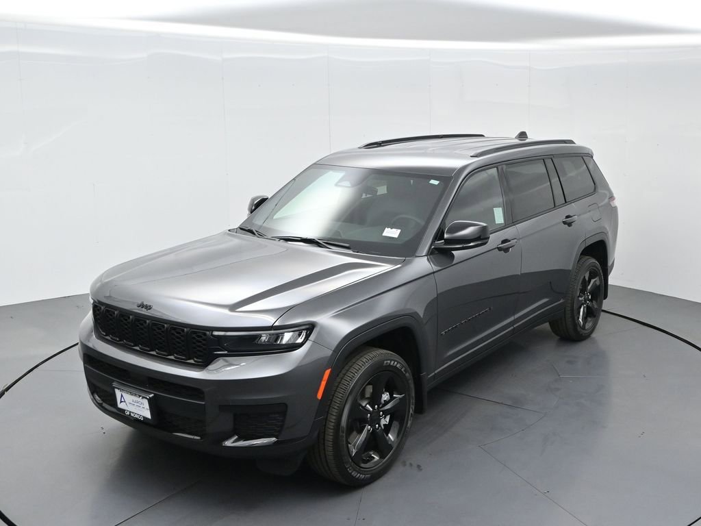 New 2025 Jeep Grand Cherokee L Laredo image 2