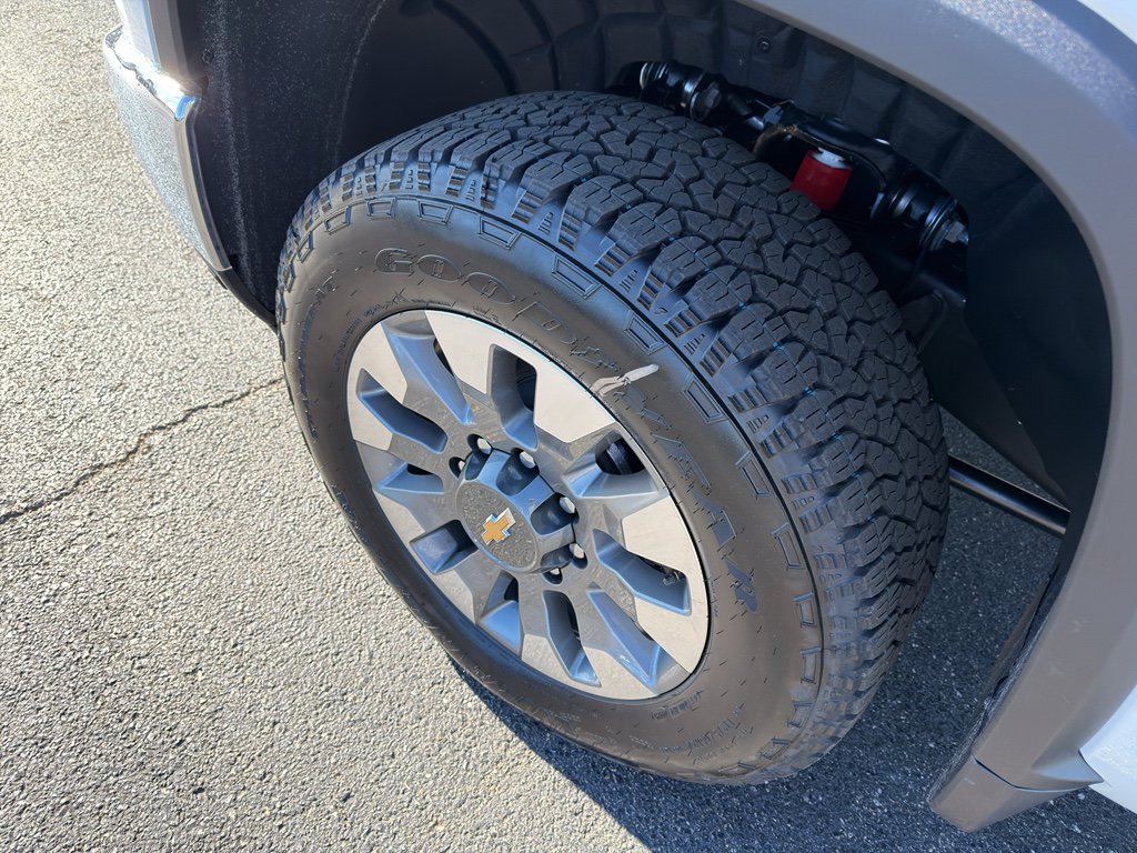 New 2026 Chevrolet Silverado 2500 LT image 11