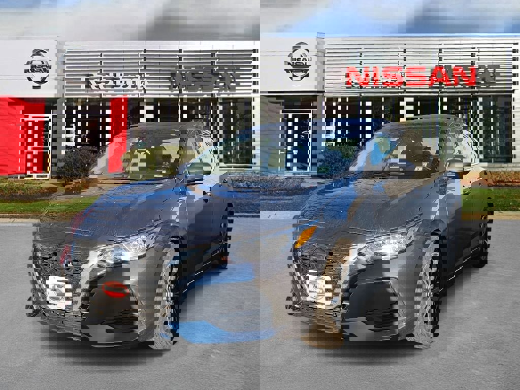 Used 2023 Nissan Sentra SV image 2