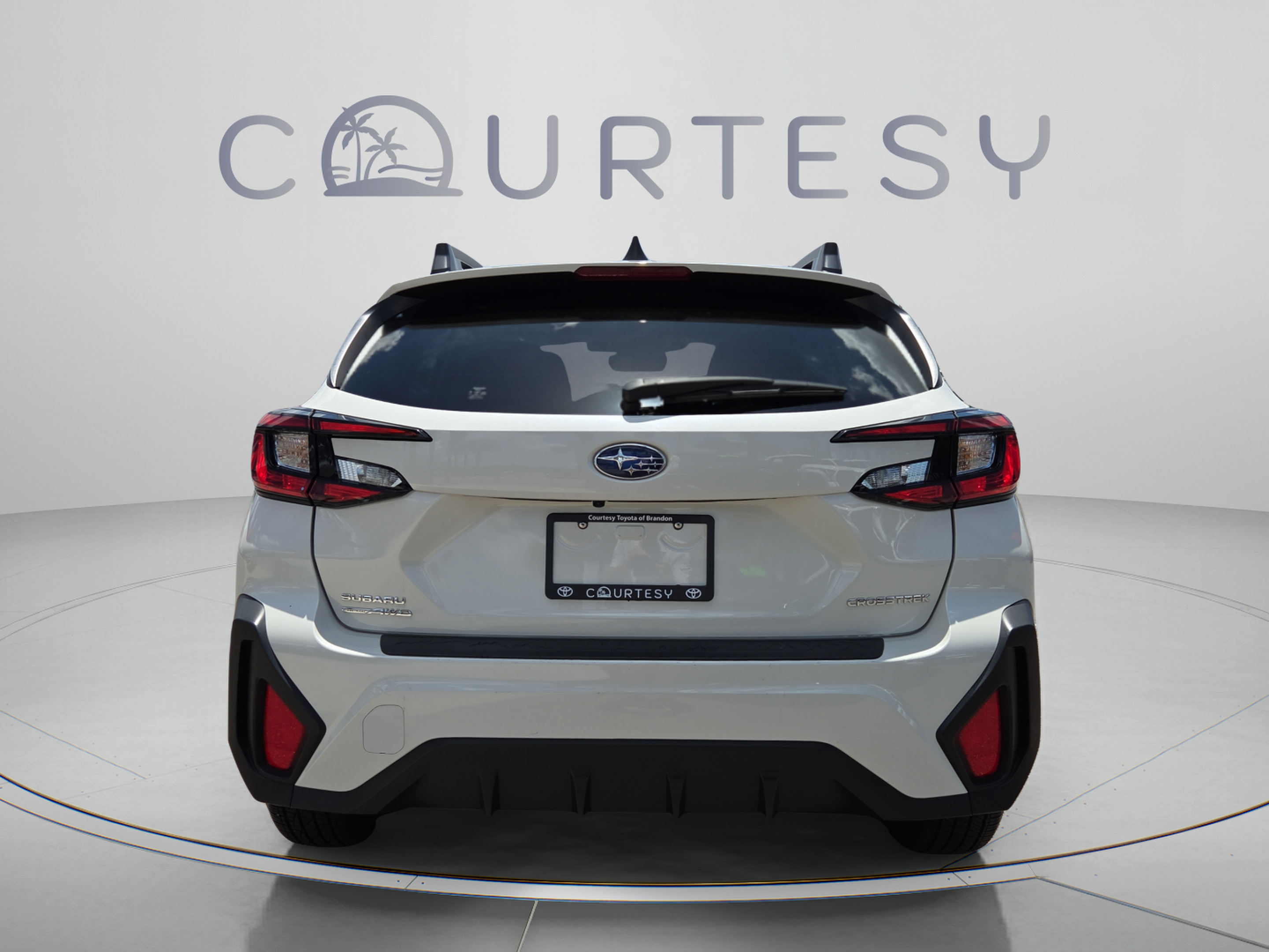 Used 2024 Subaru Crosstrek 2.0i Premium AWD/4WD image 4