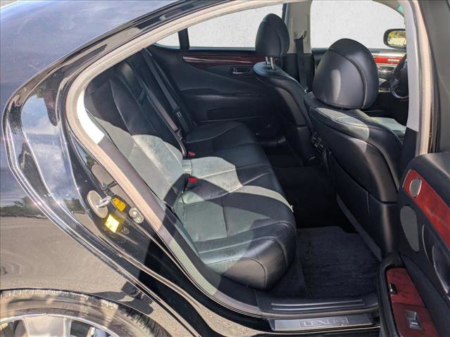 Used 2012 Lexus LS 460 w/ Luxury Value Edition image 18