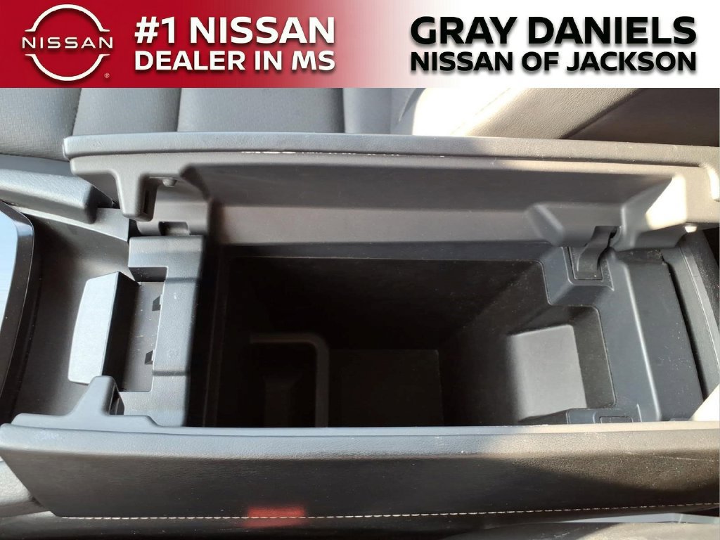 Used 2023 Nissan Rogue SV w/ SV Premium B Package FWD image 20