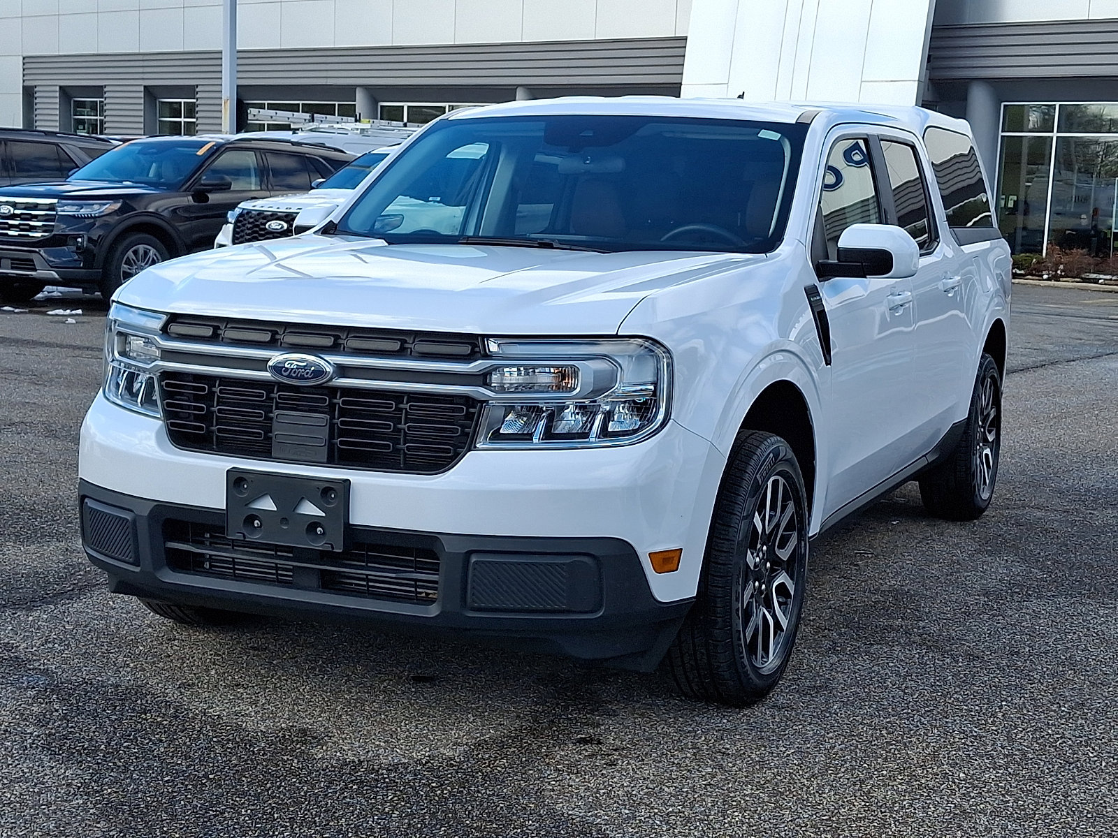 Used 2022 Ford Maverick Lariat w/ Lariat Luxury Package image 4