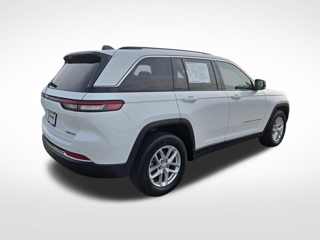 Used 2023 Jeep Grand Cherokee Limited AWD/4WD image 3