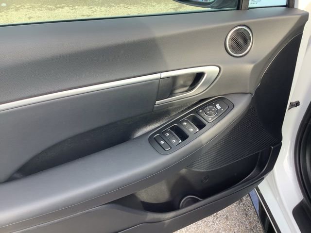 Used 2025 Hyundai Sonata SEL FWD image 16