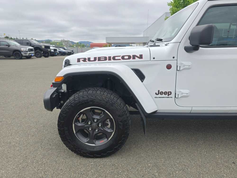 Used 2023 Jeep Gladiator Rubicon w/ LED Lighting Group AWD/4WD image 18