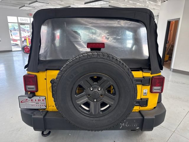 Used 2015 Jeep Wrangler Unlimited Sport AWD/4WD image 9