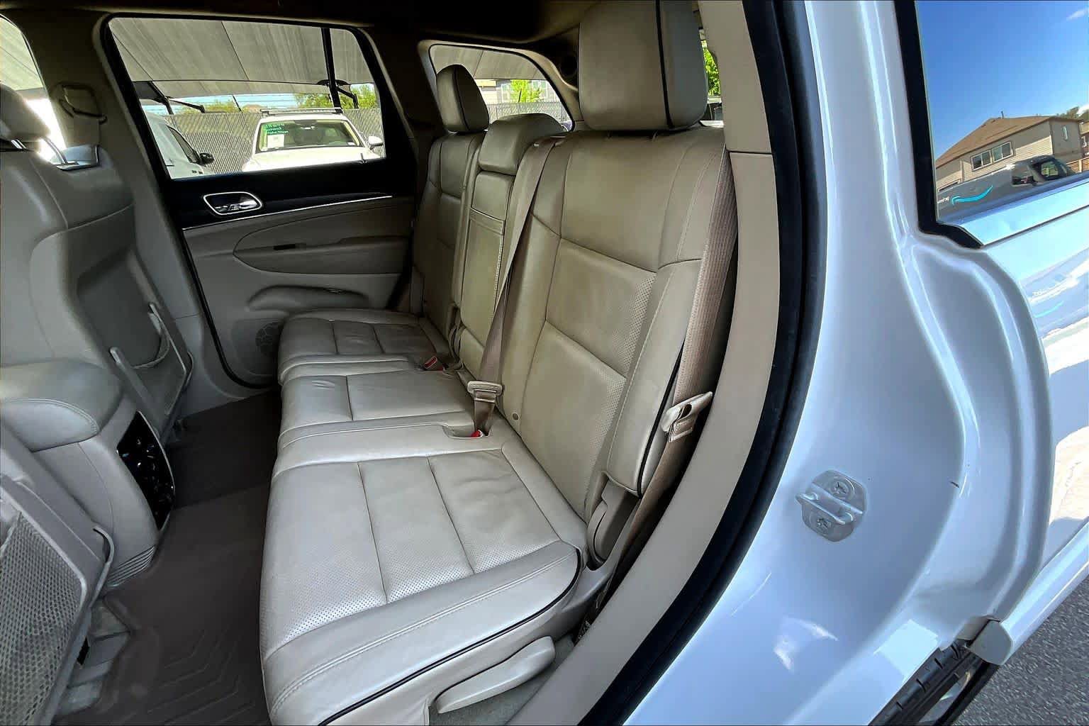 Used 2015 Jeep Grand Cherokee Overland image 20