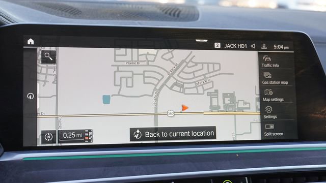 Used 2022 BMW X5 sDrive40i w/ Premium Package image 25