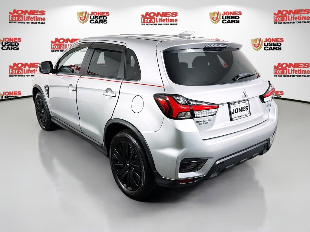 Used 2025 Mitsubishi Outlander Sport LE image 2