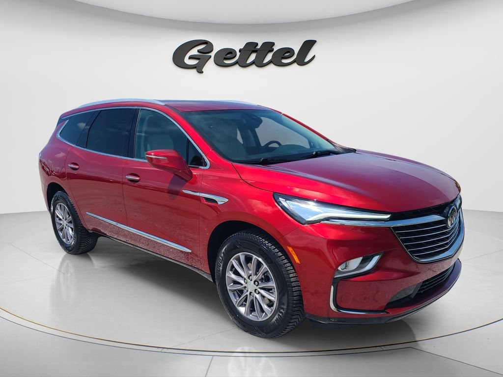 Used 2022 Buick Enclave Essence w/ Sound and Sites Package FWD image 3