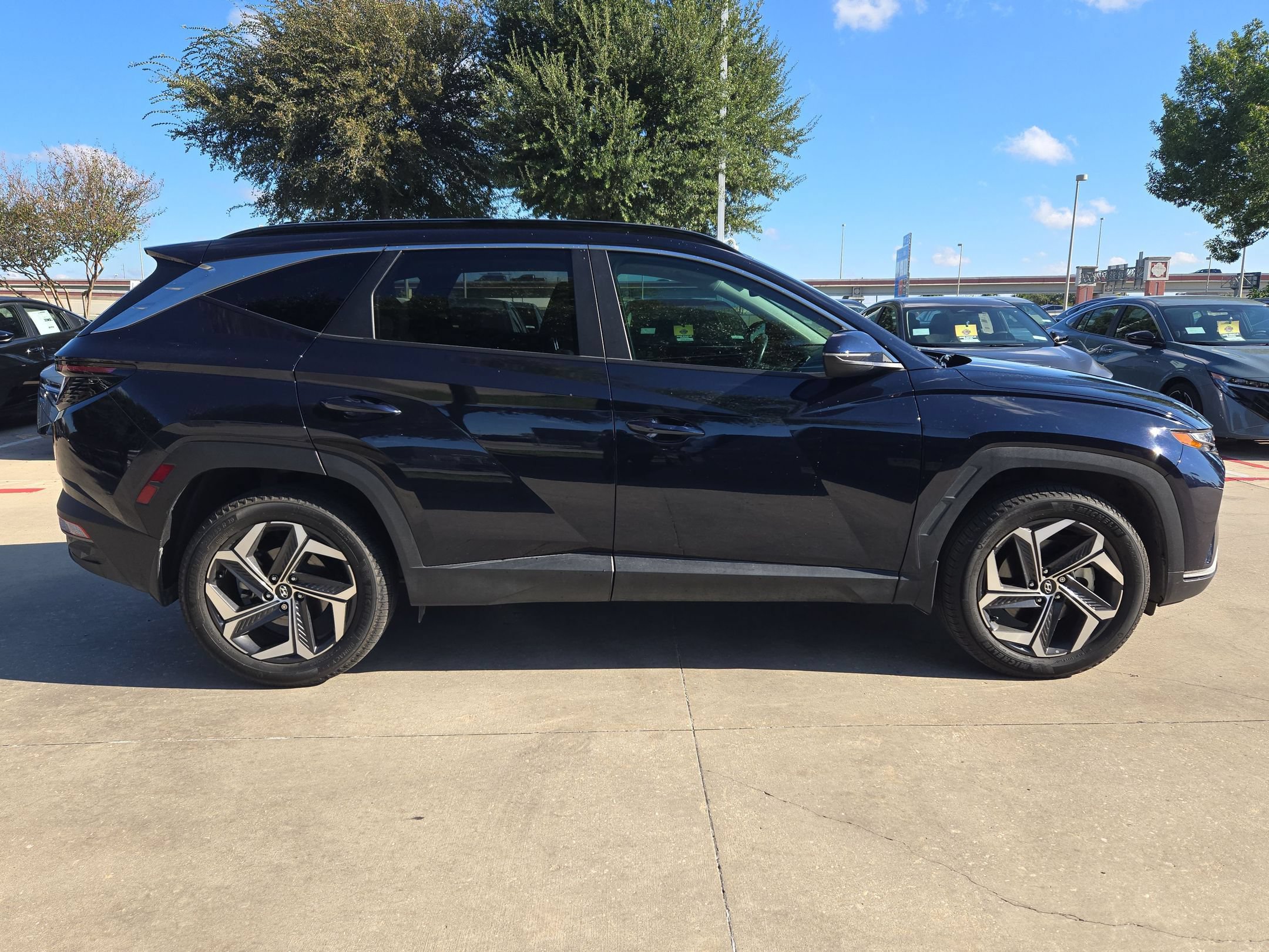 Used 2023 Hyundai Tucson SEL AWD/4WD image 2